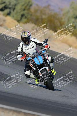 media/Dec-18-2022-SoCal Trackdays (Sun) [[8099a50955]]/Turn 10 (140pm)/